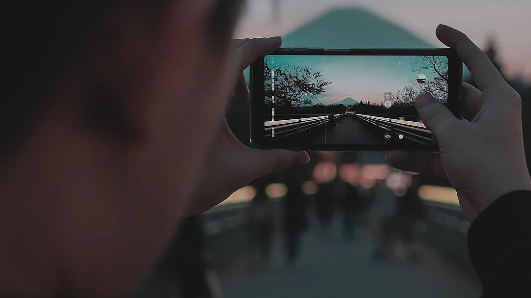 The Future of Content Creation: Balancing Efficiency with Genuine Human Connection